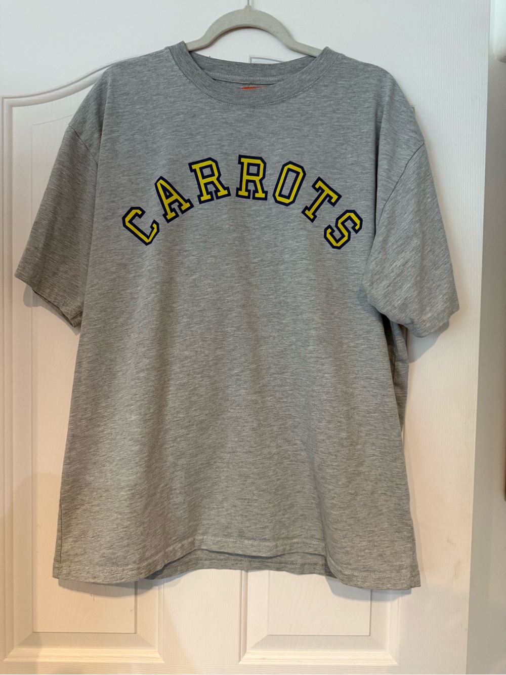 Carrots Gray Short Sleeve Logo Tee